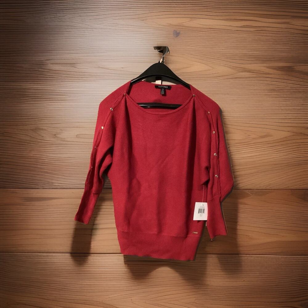 Ellen Tracy Long Sleeve Red Sweater SZ M Gold Button Accent Detail Holidays NWT